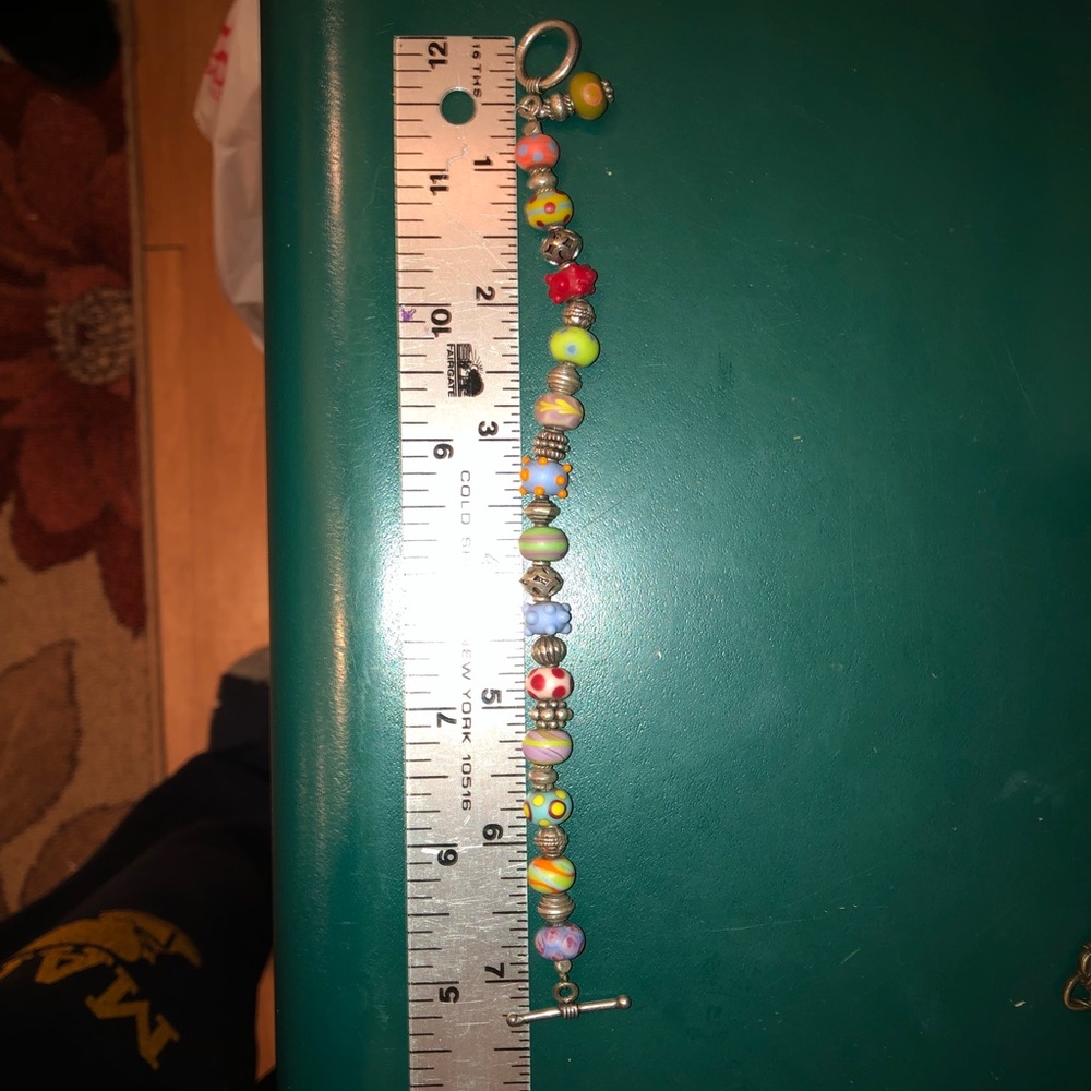 Handmade artisan glass bead bracelet like new! - Picture 4 of 6